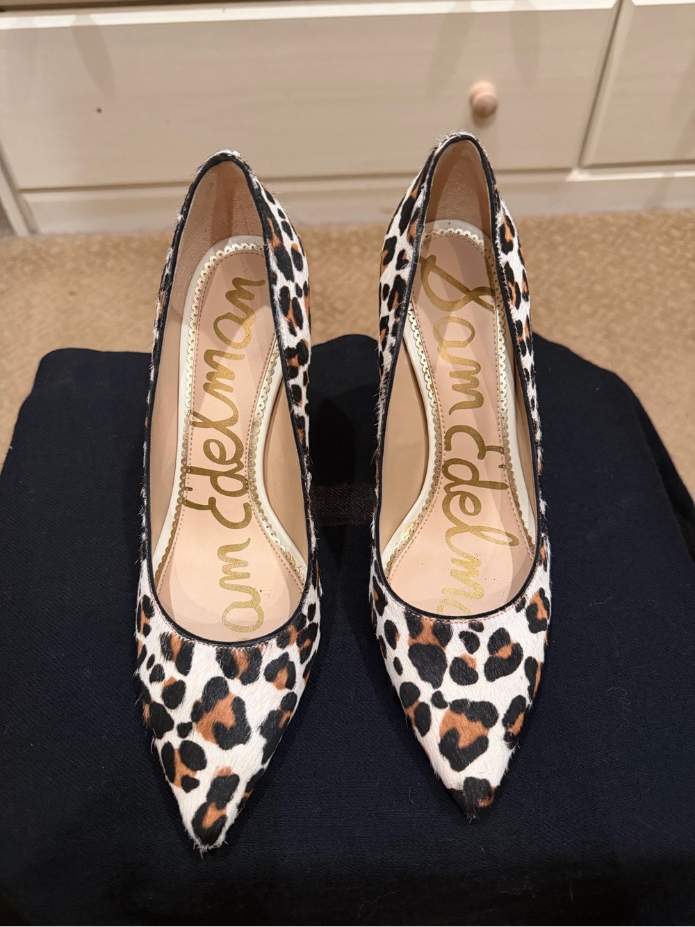 Sam Edelman Hazel Leopard Calf Hair Pointed Toe Pumps Size 6.5